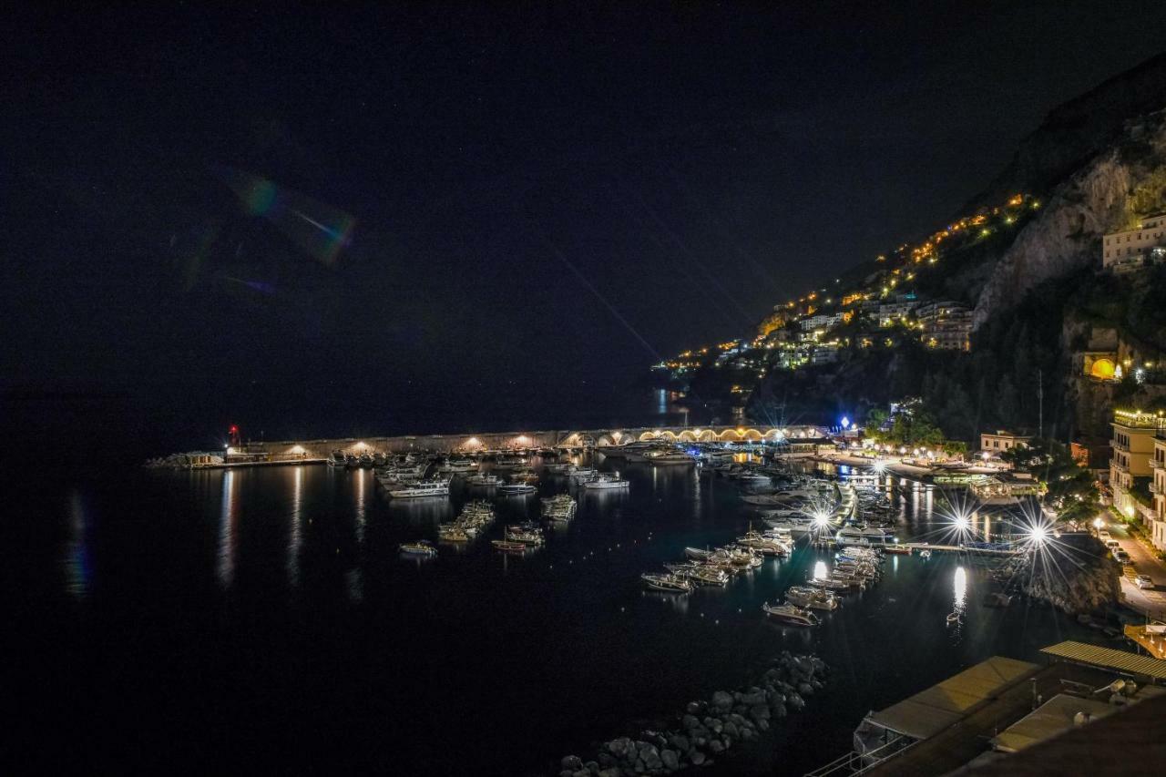 Suite Picasso Amalfi Exterior photo